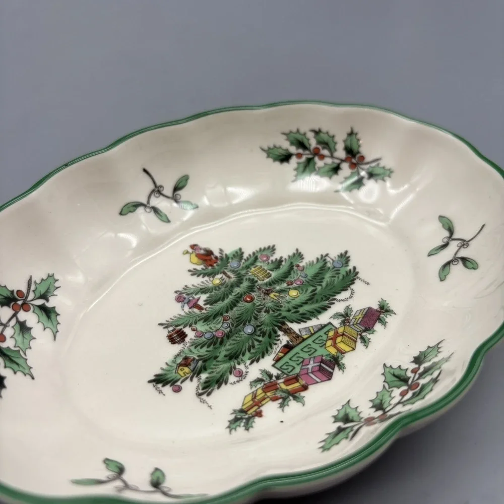 Spode Christmas Tree  Small Oval‎ Fluted Dish 5.5